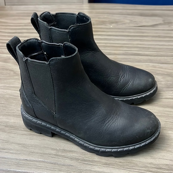 Sorel Shoes - SOREL WOMENS BLACK LENNOX CHELSEA SHORT BOOT SIZE 7